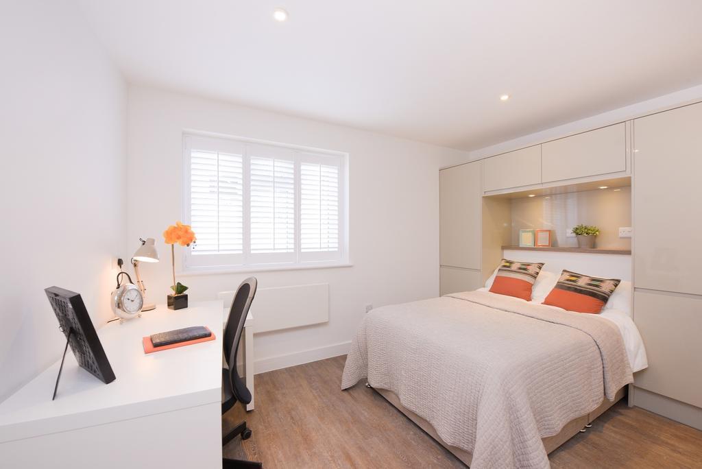 Town Or Country - Canute Studio Southampton Bagian luar foto